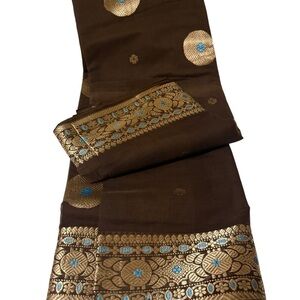 Introducing our exquisite Full Zari Parrot Pattern Paithani Dupatta!new